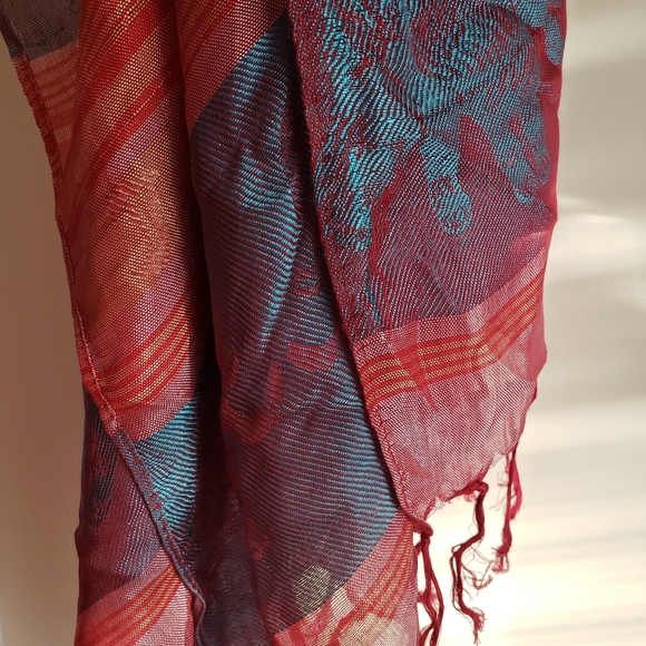 Silk scarf - Picture 3 of 3
